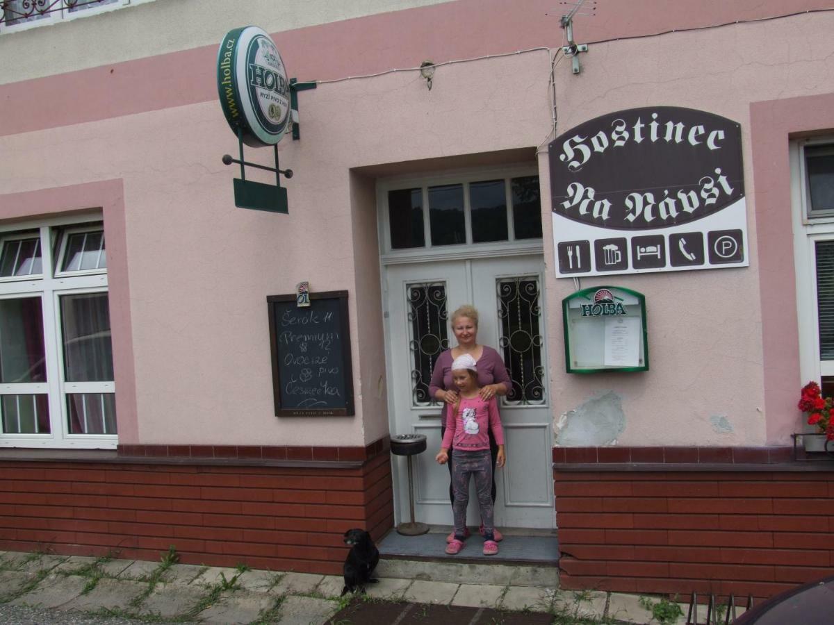 Hostinec Na Návsi Javorník Exteriér fotografie